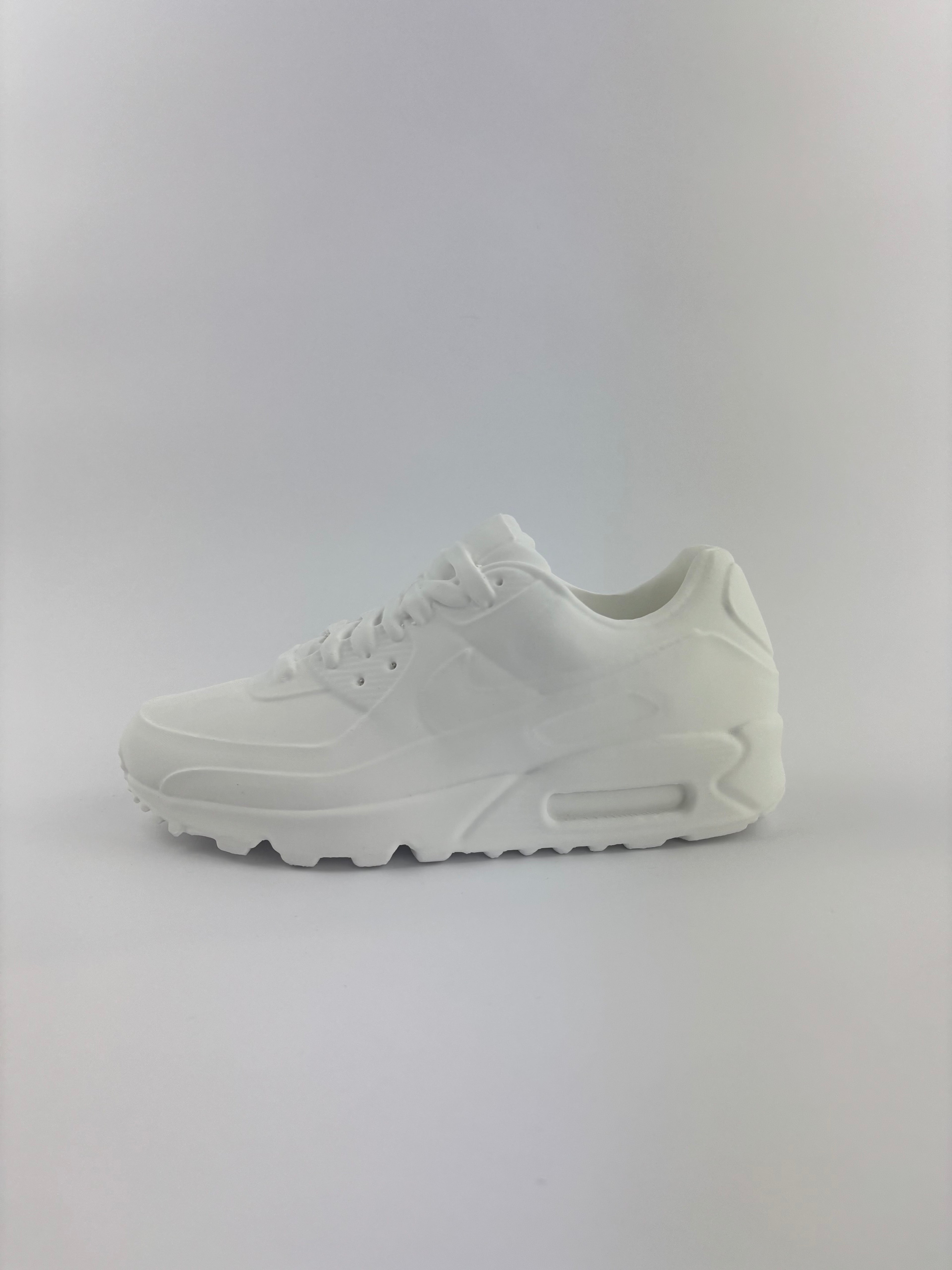 Trainer planter twin set + paint pens