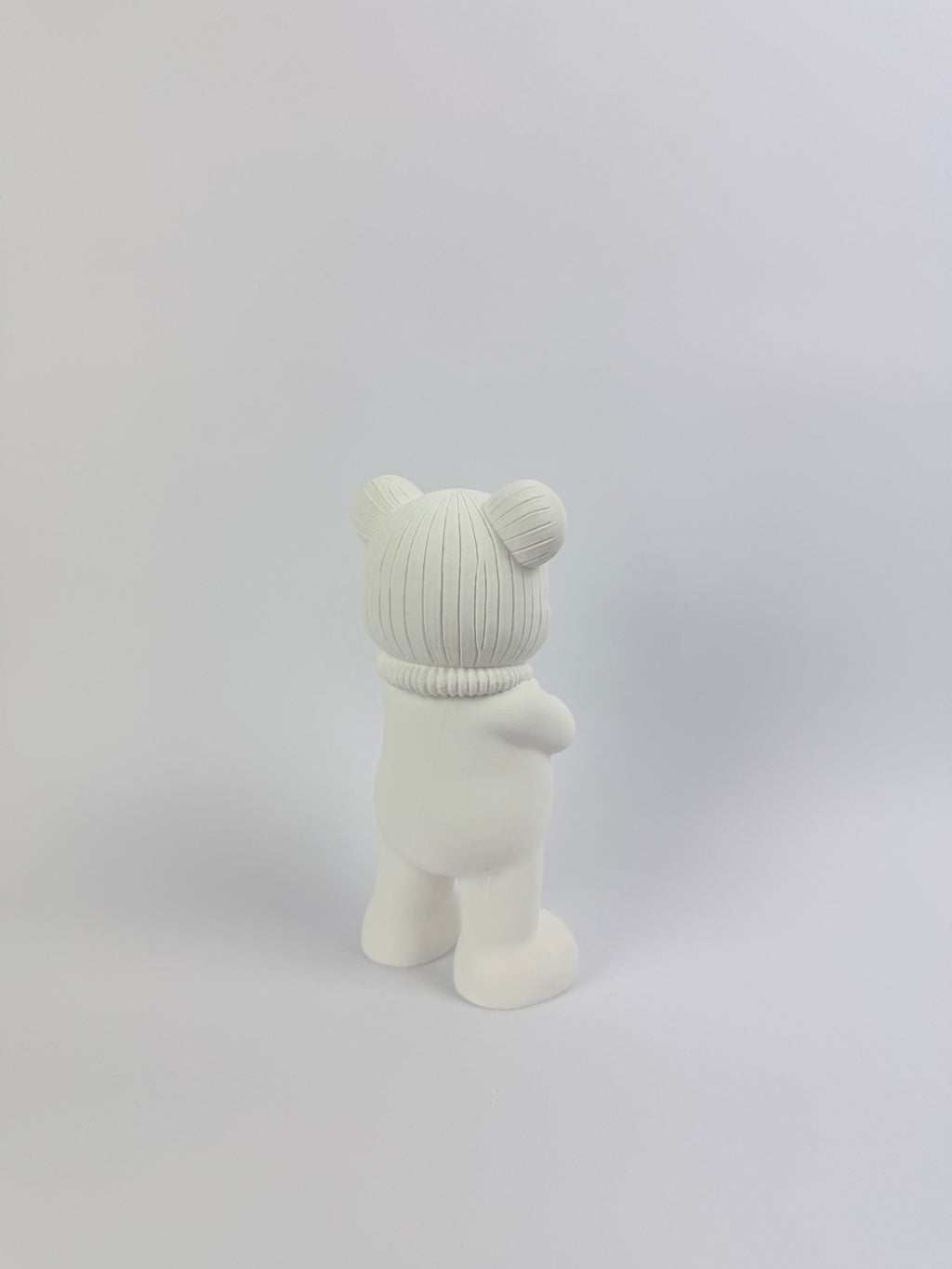 Paint your own - Bearclava (crossed arm)