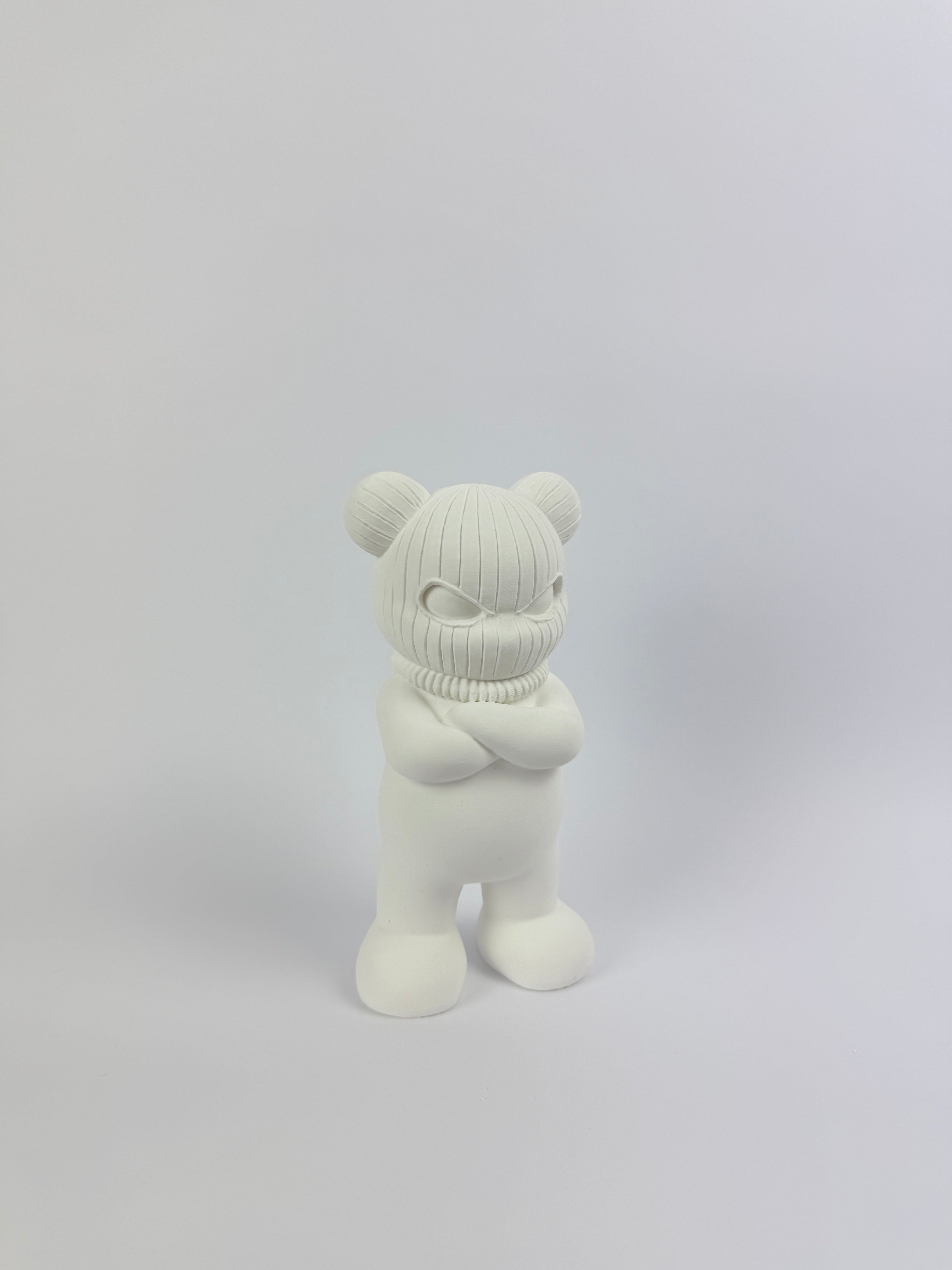 Paint your own - Bearclava (crossed arm)