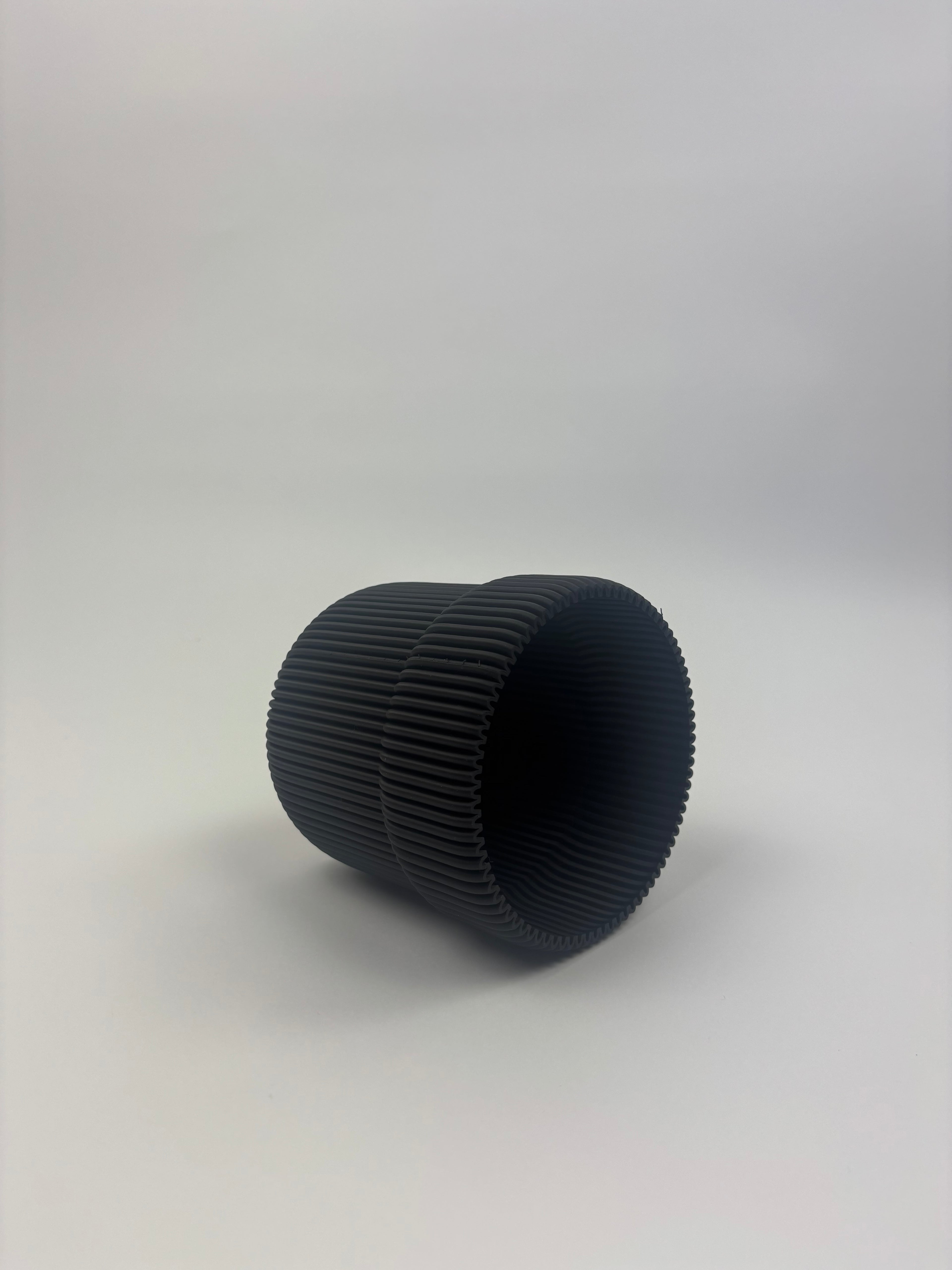 Paint your own - Ribbed pot