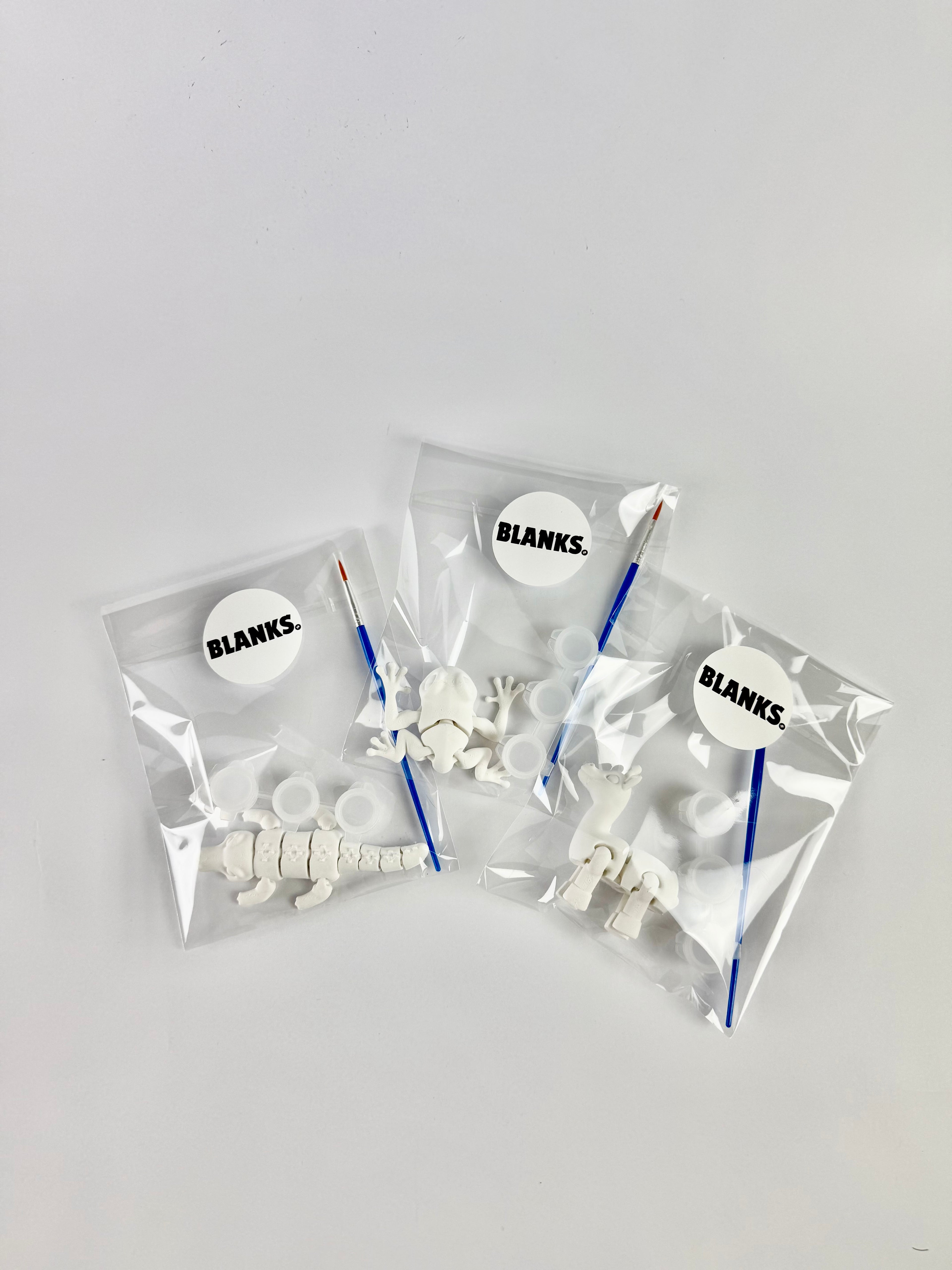 Miniature articulated animals paint kit
