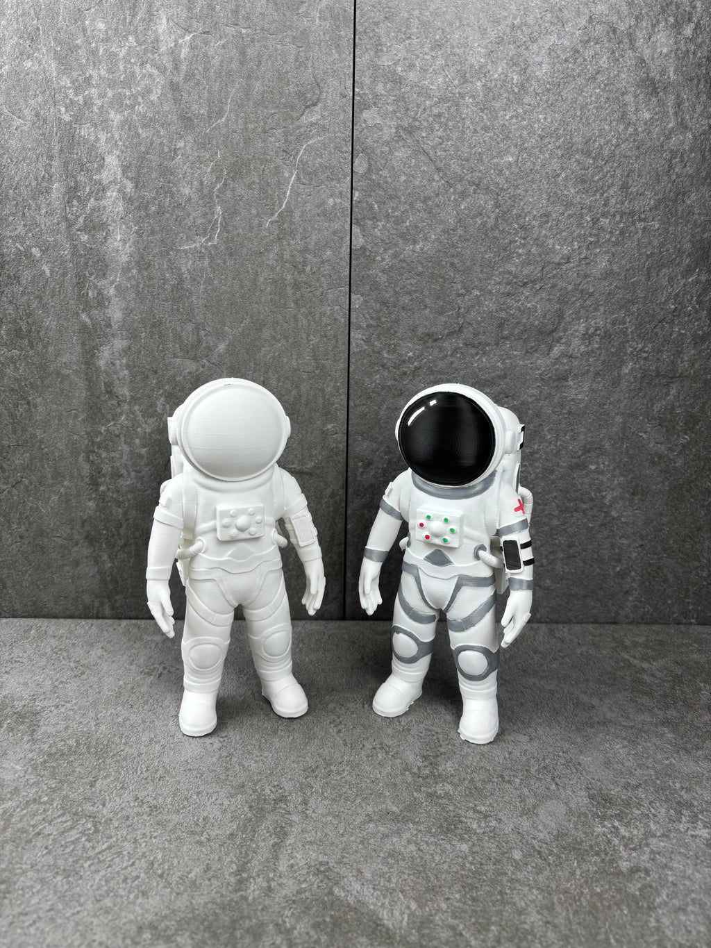 Paint your own - ASTRONAUT - 3D printed model you can customise at home