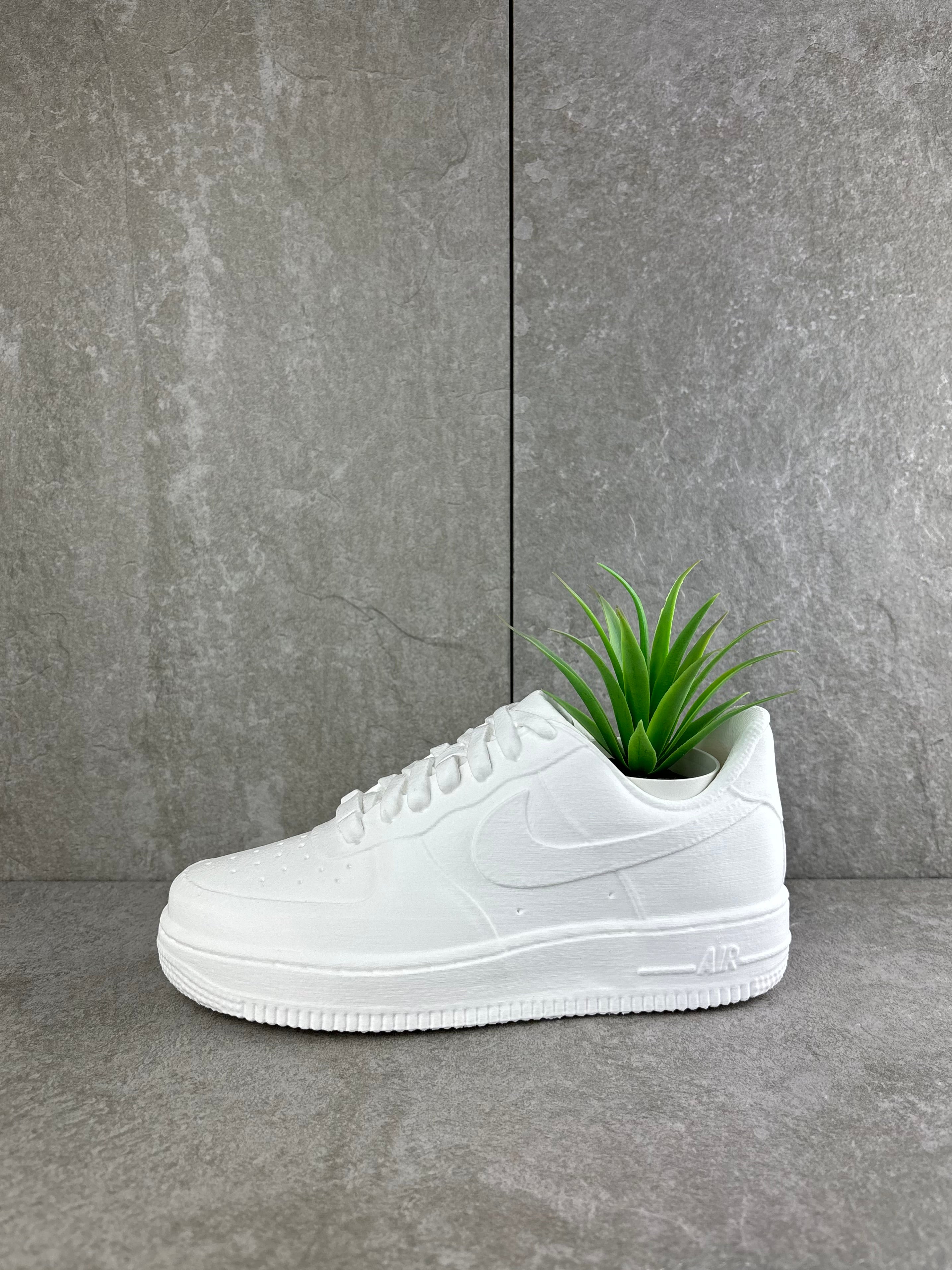 Paint your own - AIRFORCE planter