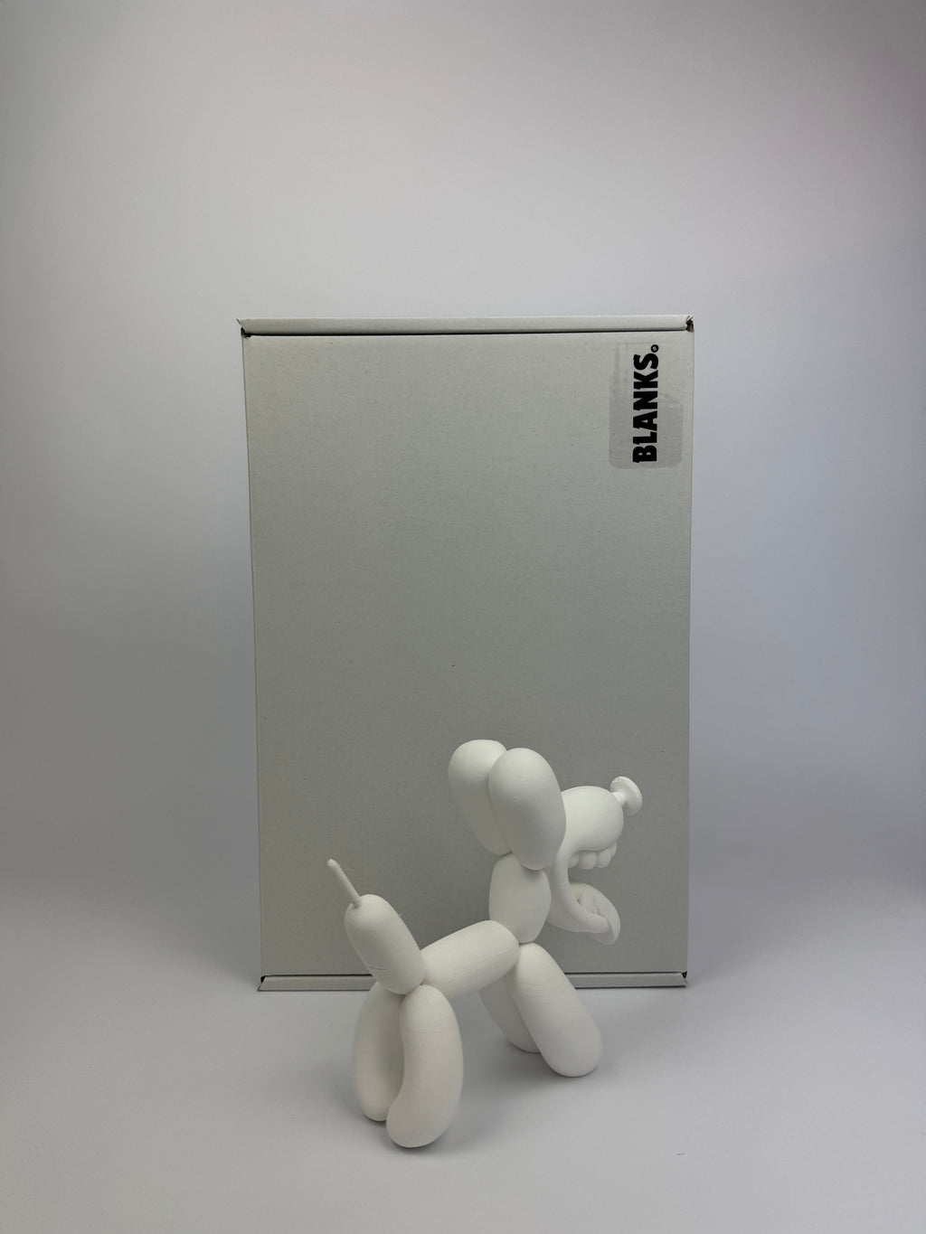 Paint your own - Panting balloon dog