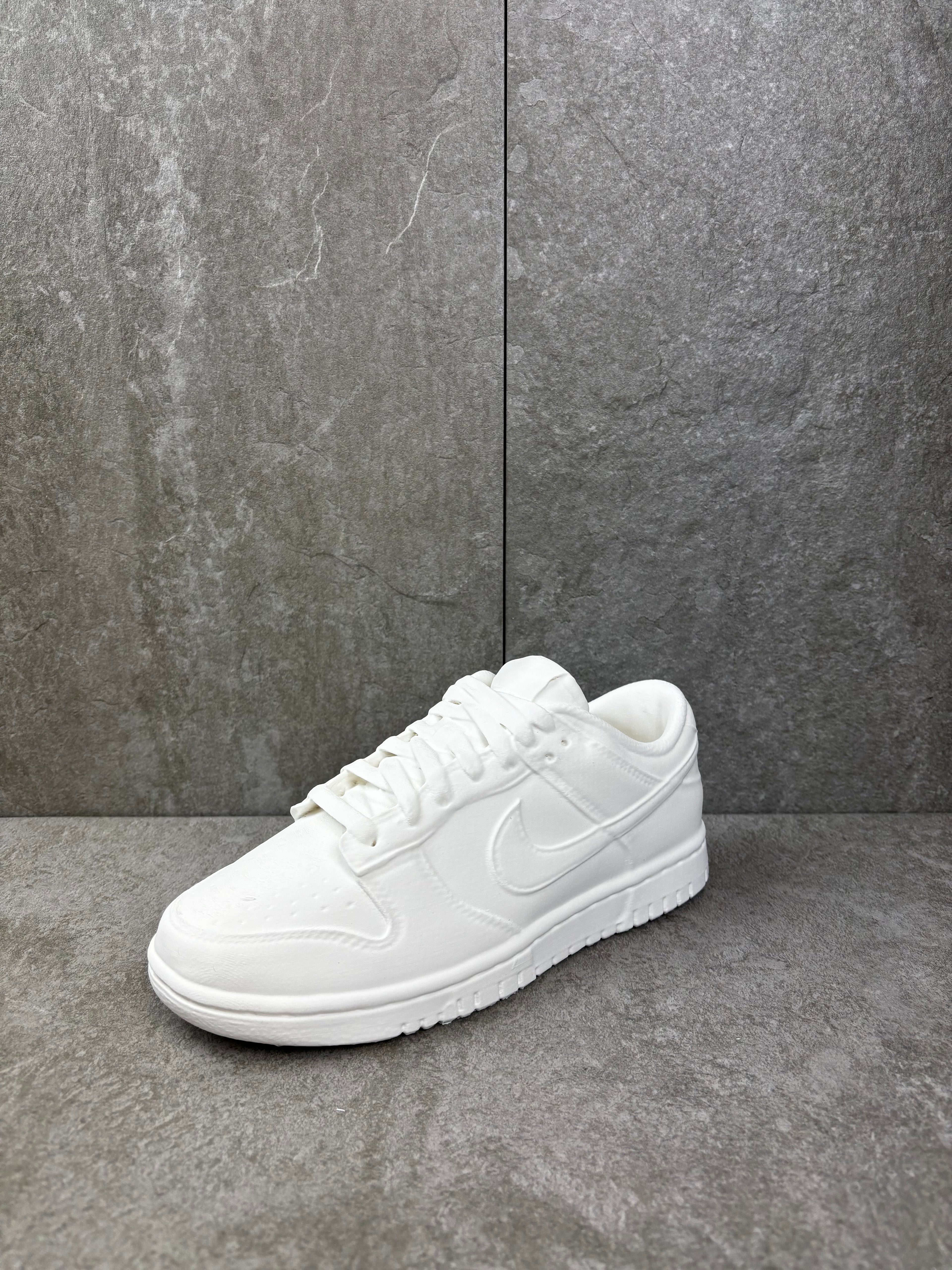 Trainer planter twin set + paint pens