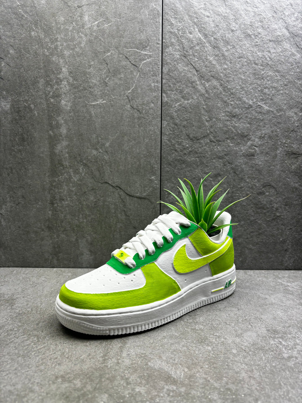 Paint your own - AIRFORCE planter