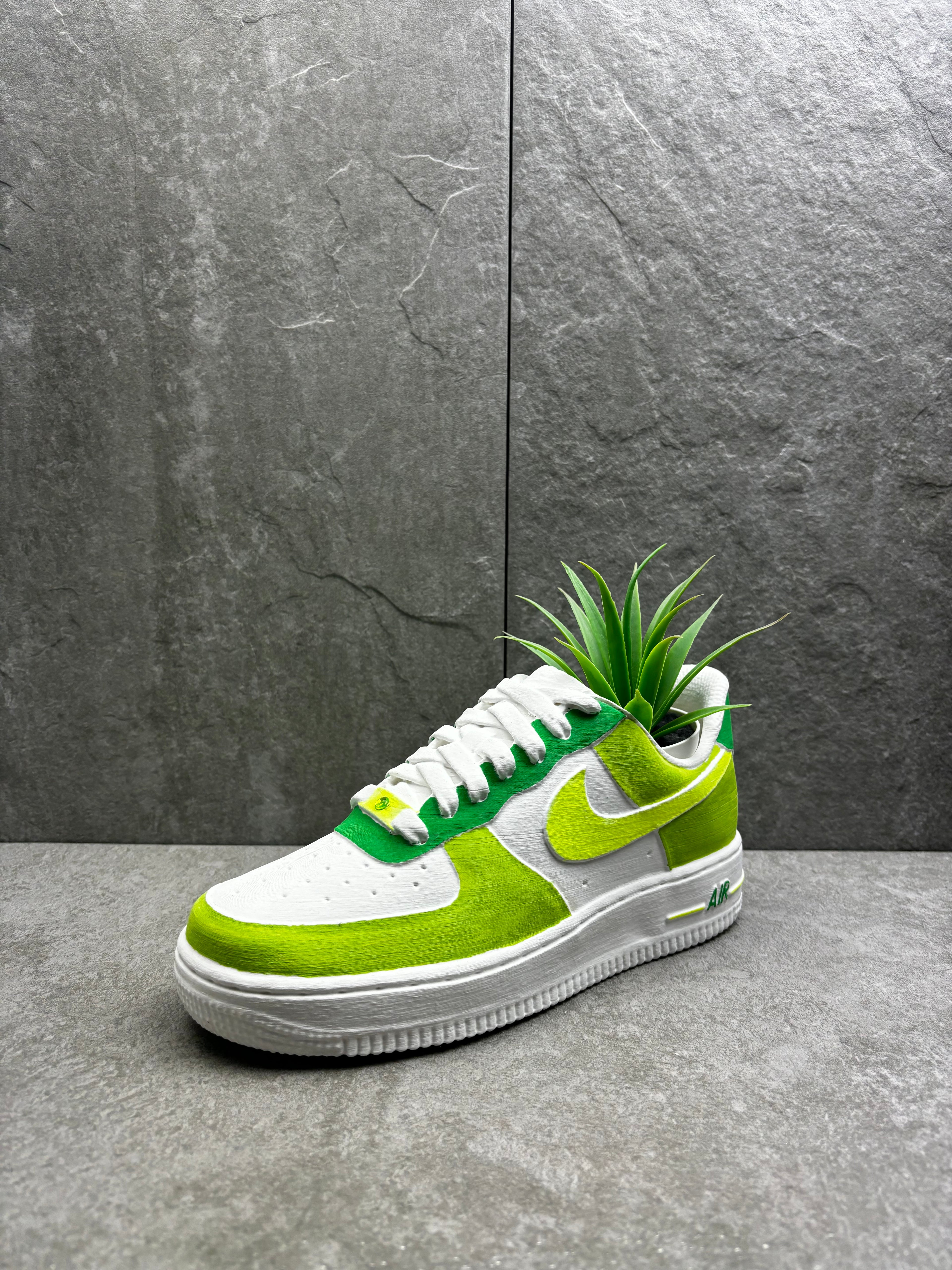 Paint your own - AIRFORCE planter